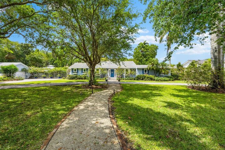 7720 SW 79th Ct  Miami FL 33143 photo