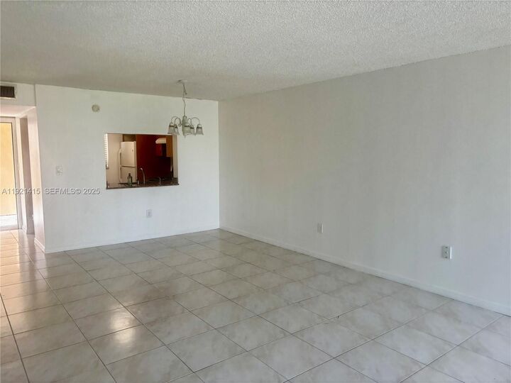 Property Photo: 10865 SW 112th Ave 218 FL 33176