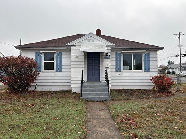 Property Photo:  2704 N Crestline St  WA 99207 