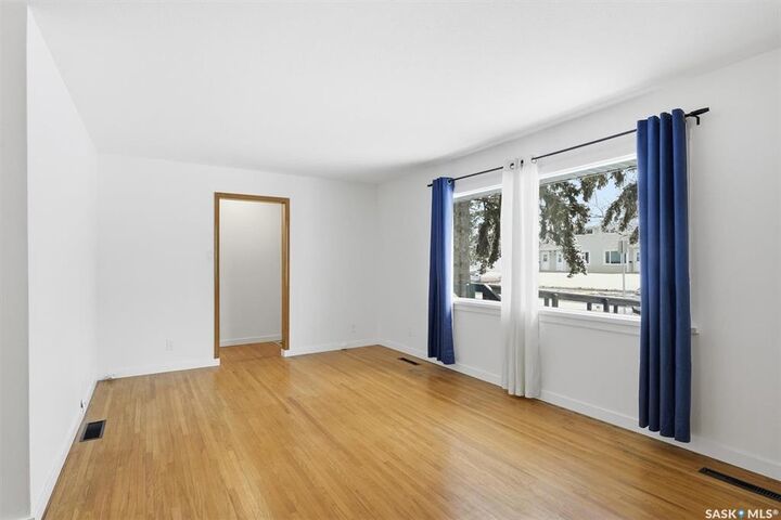 Property Photo: 2126 William Avenue SK S7J 1A5