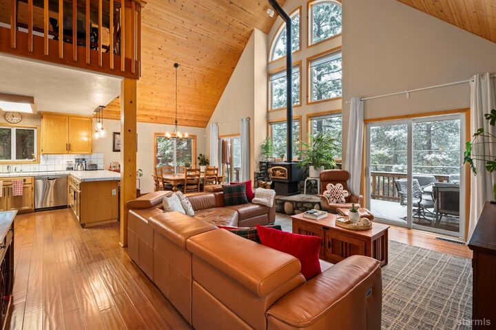 Property Photo: 7685 Kingswood Drive CA 96148