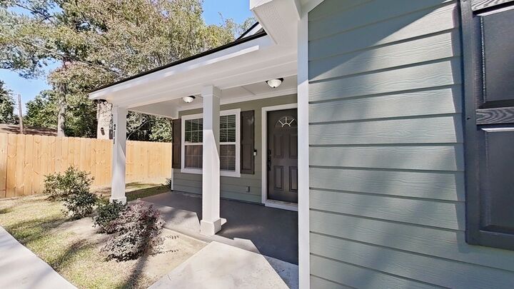 Property Photo:  211 Lucy St  GA 31792 