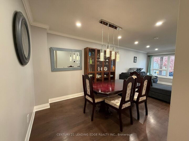 Property Photo: 714 Greenoch Court Upper ON L1J 6H4