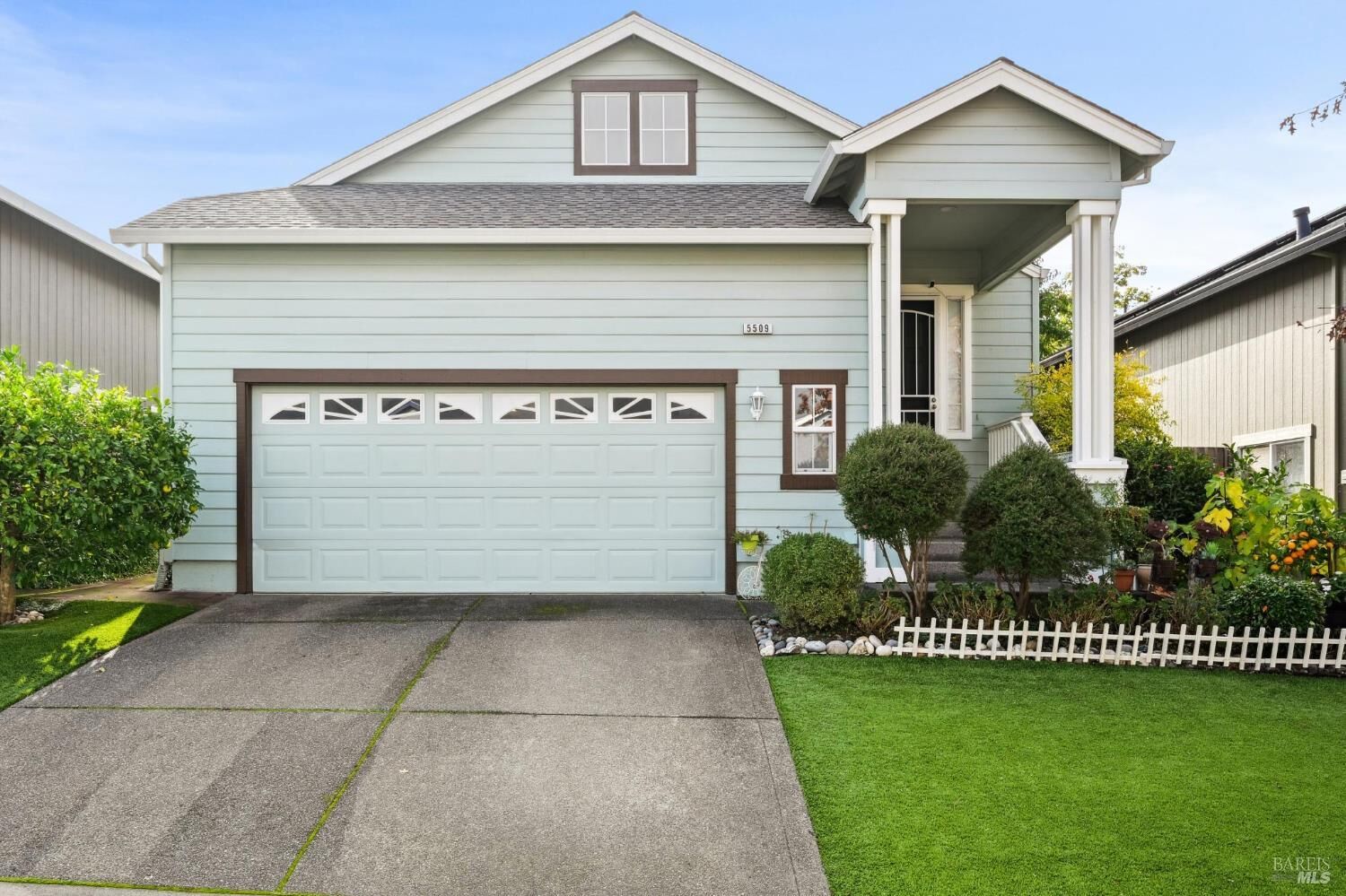 Property Photo: 5509 Rainbow Circle CA 95409