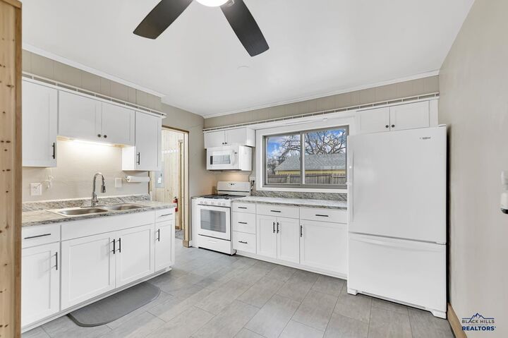 Property Photo:  501 Robbins Dr  SD 57701 