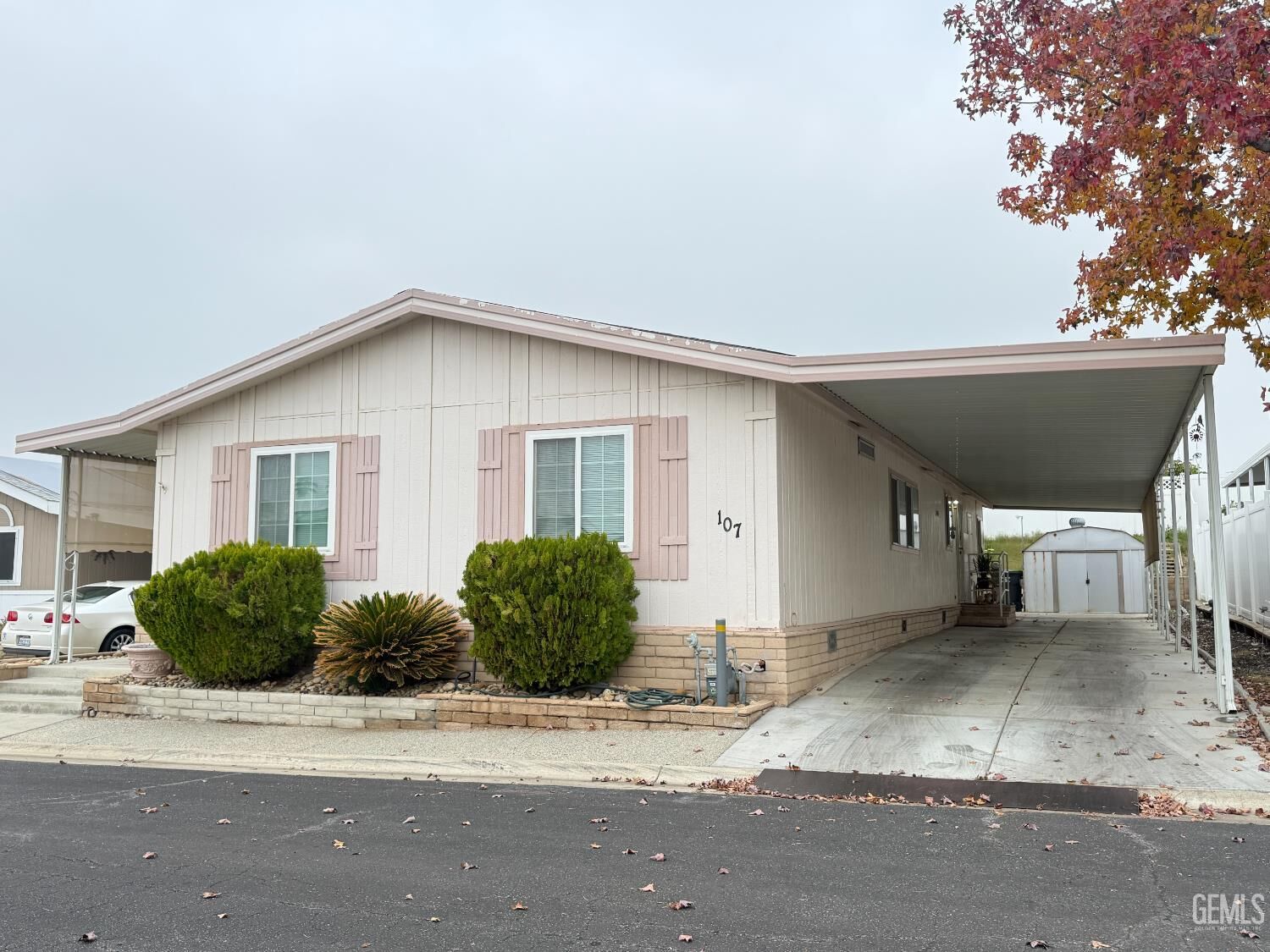 Property Photo:  107 Serve  CA 93308 