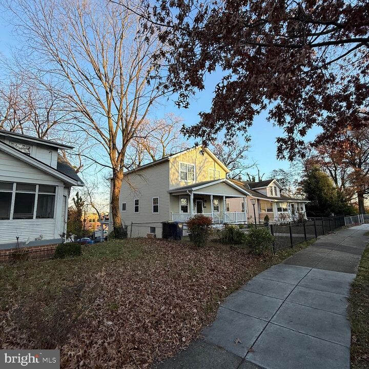 Property Photo:  2137 30th Street NE  DC 20018 