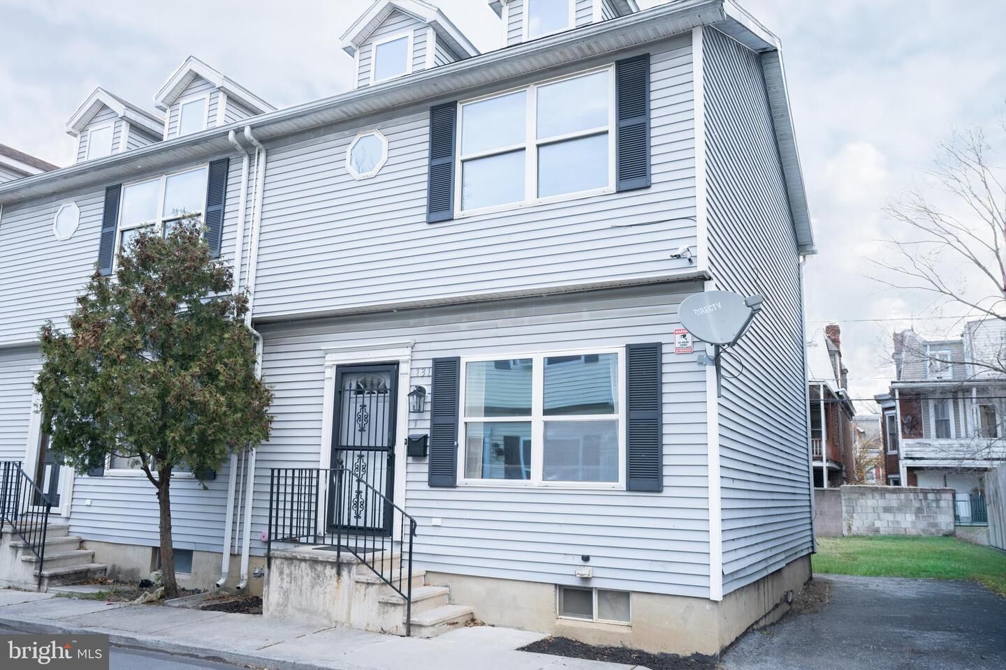 Property Photo: 131 N Linden Street PA 17103