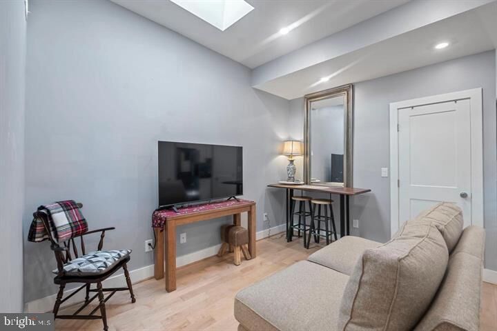 Property Photo:  833 19th Street NE 3  DC 20002 