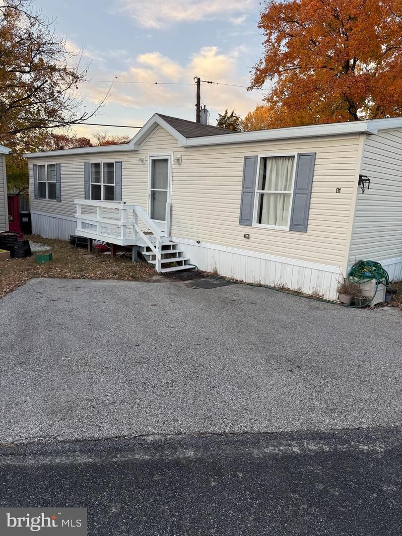 Property Photo:  45 Chesapeake Mobile Court  MD 21076 