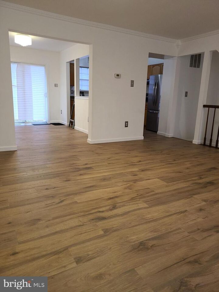 Property Photo:  2224 Prince Of Wales Court  MD 20716 