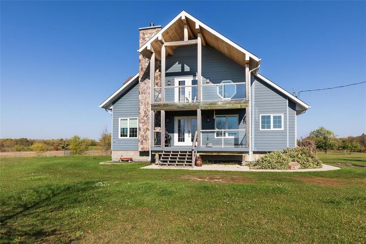 Property Photo:  29003 11 Road North  MB R0A 1P0 