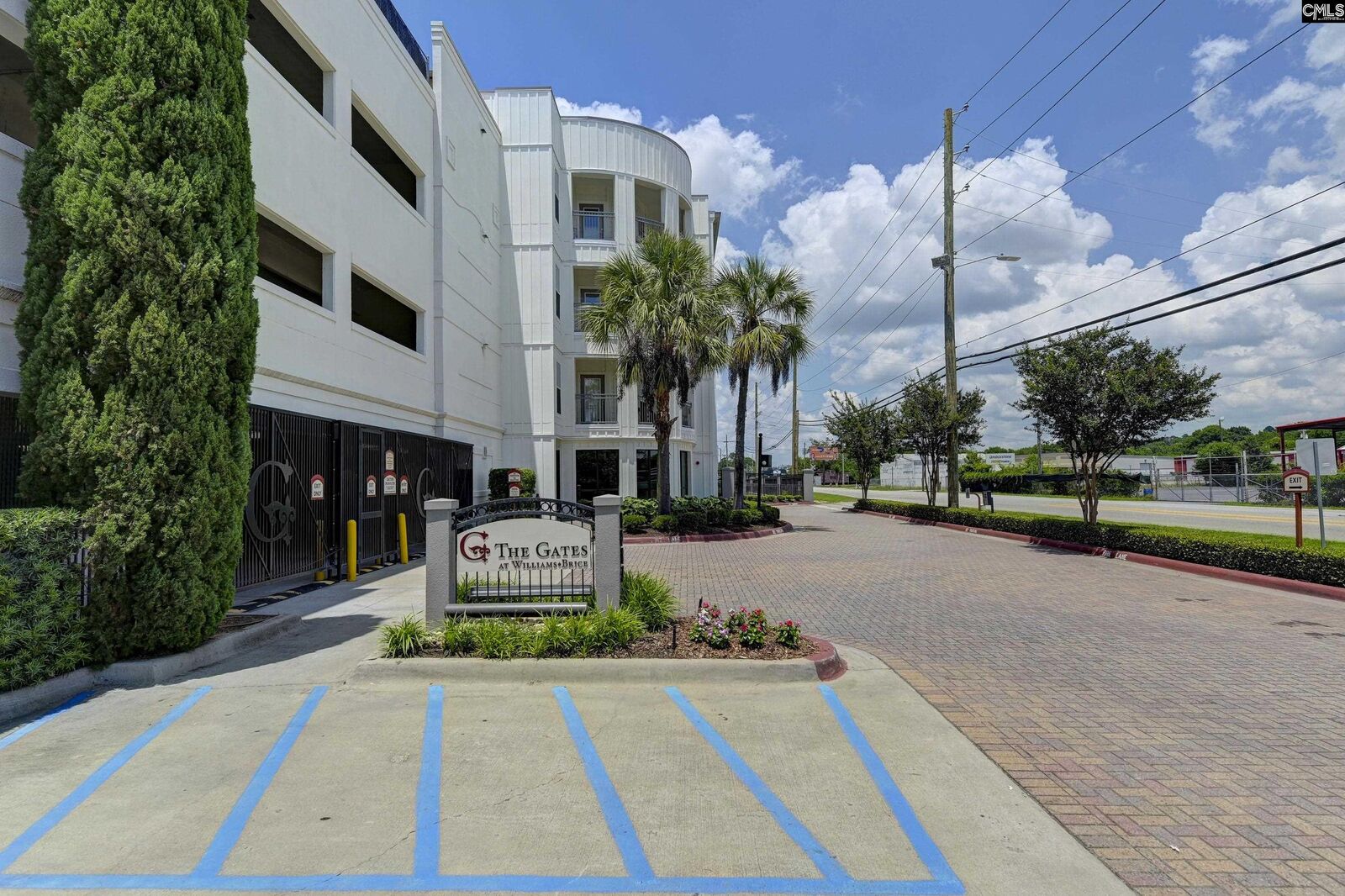 Property Photo: 1085 Shop Road 145 SC 29201