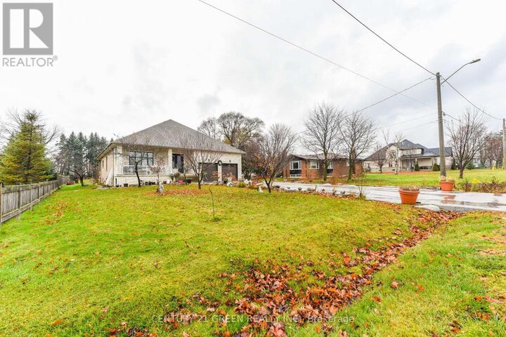 Property Photo: 40 Simmons Street ON L4L 1A7