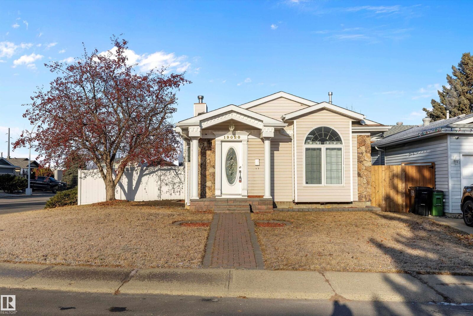 Property Photo:  19020 86 Avenue NW  AB T5T 4Y1 