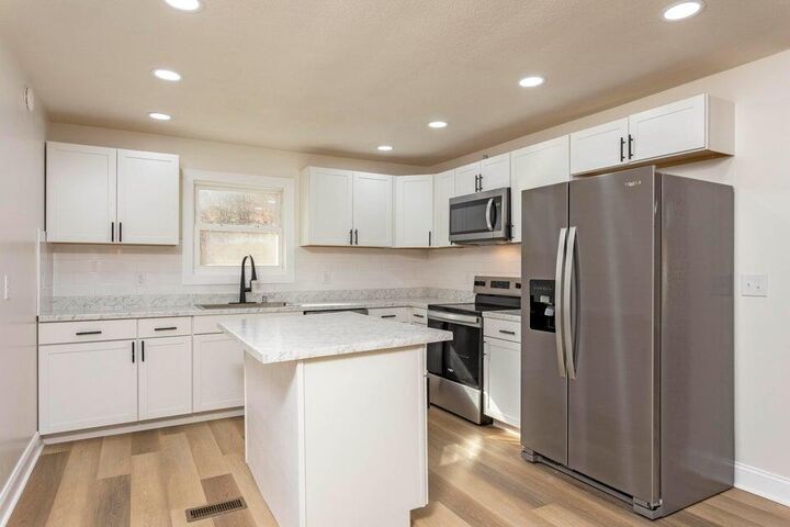 Property Photo:  520 Tennessee Street  TN 37381 