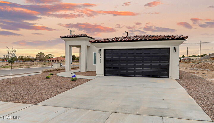 Property Photo: 5981 Ruidoso Downs Street TX 79932