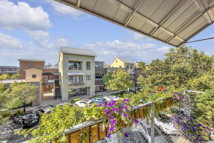 Property Photo:  500 E McBee Avenue #5202  SC 29601 