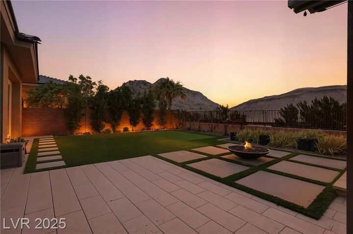 Property Photo: 2900 Raywood Ash Drive NV 89138