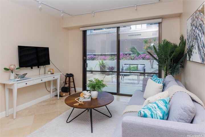 Property Photo:  225 Queen Street 7A  HI 96813 