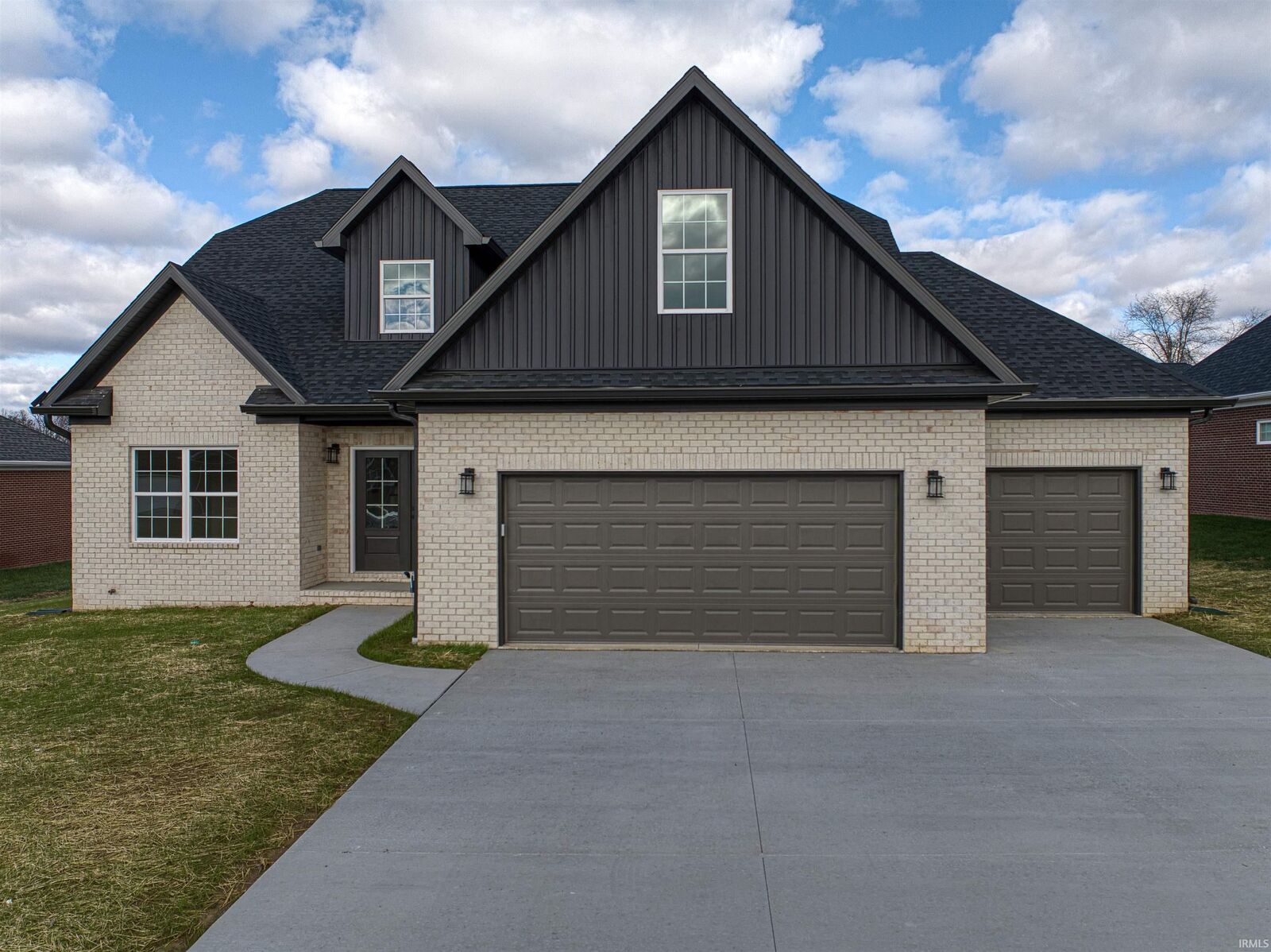 Property Photo:  3032 Lucerne Avenue  IN 47725 