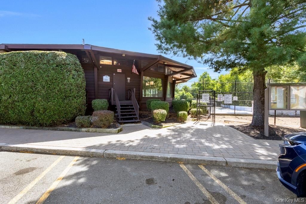 Property Photo:  10 Heritage Drive A  NY 10956 