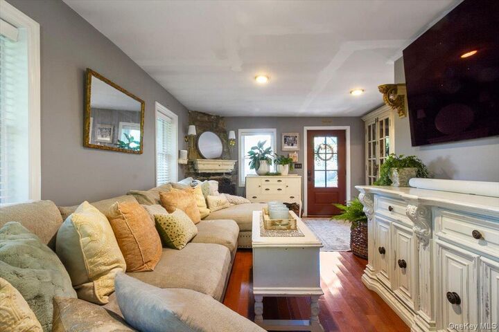 Property Photo:  12 Philipse Road  NY 10512 