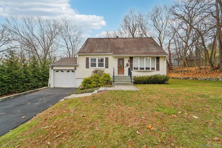 5 Orchard Lane  Nanuet NY 10954 photo
