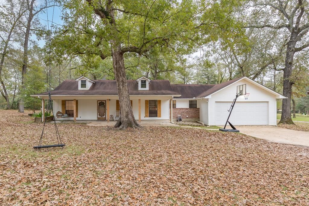 Property Photo:  10155 Fm 2021  TX 75904 
