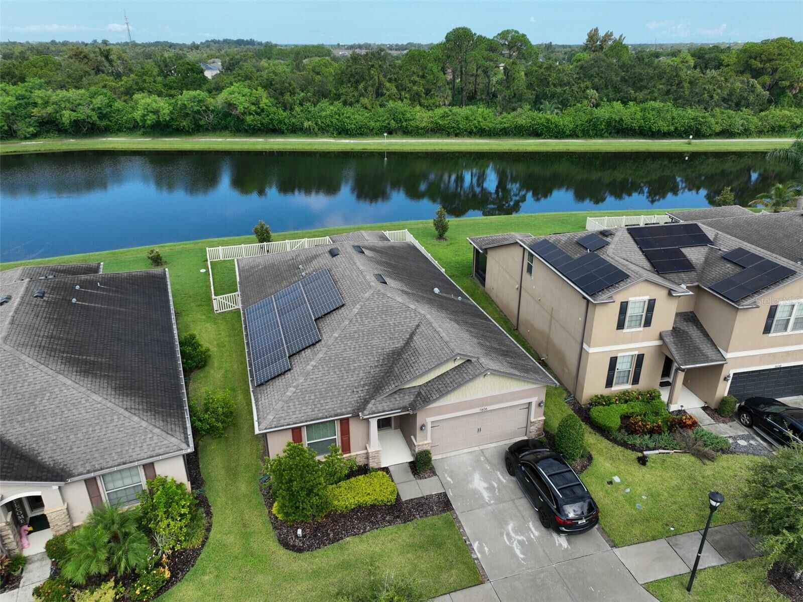 Property Photo: 1606 Cabbage Key Drive FL 33570
