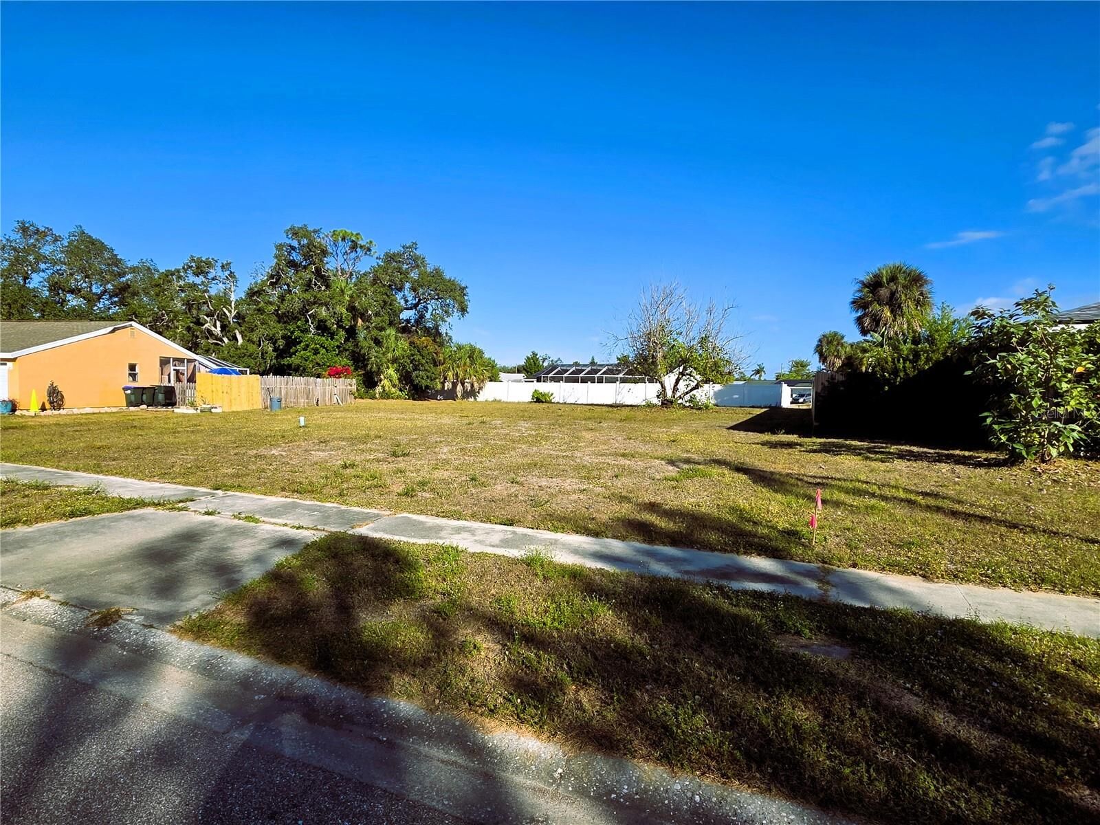 Property Photo: 5145 Densaw Road FL 34287