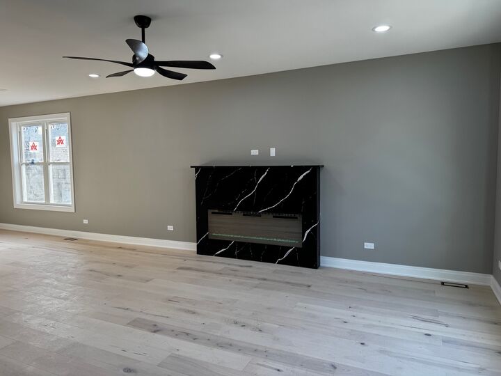 Property Photo:  4348 W Thomas Street  IL 60651 