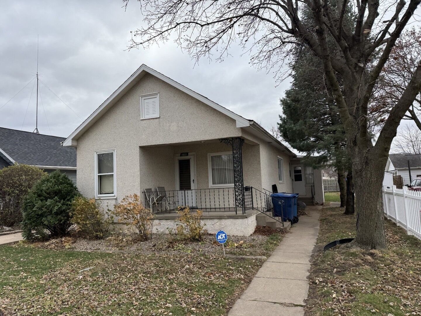 Property Photo: 236 10th Street IL 61301