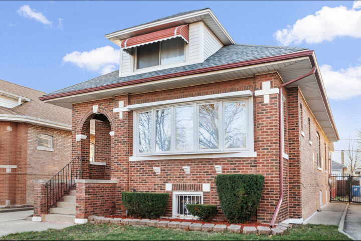 Property Photo: 1244 S 14th Avenue IL 60153