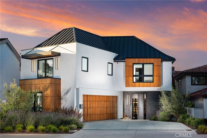 Property Photo: 660 Harbor Island Drive CA 92660