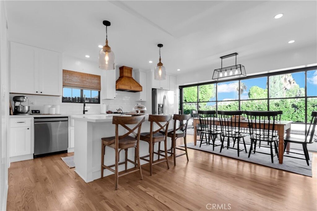 Property Photo:  11432 Sophia Avenue  CA 91344 