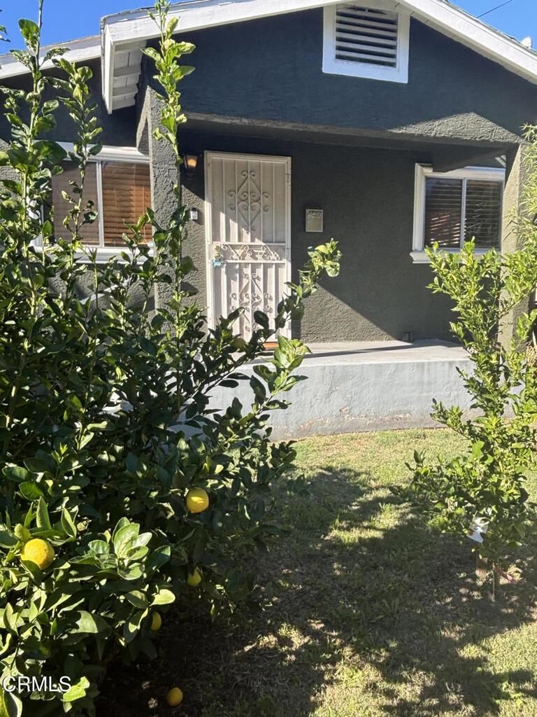 Property Photo: 4517 Amber Place CA 90032