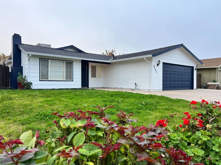 9201 Medallion Way  Sacramento CA 95826 photo