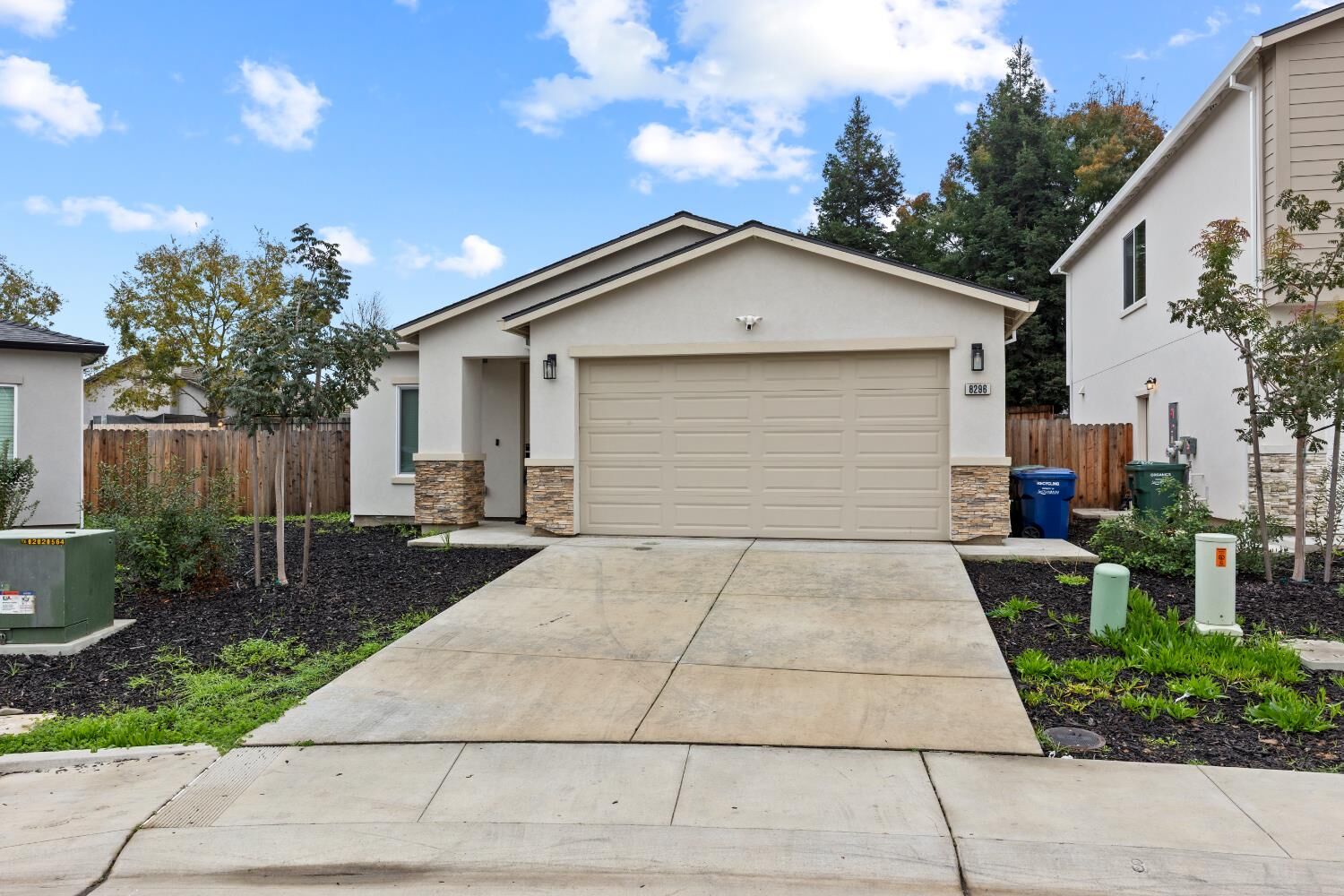 Property Photo: 8296 Ghislaine Way CA 95843