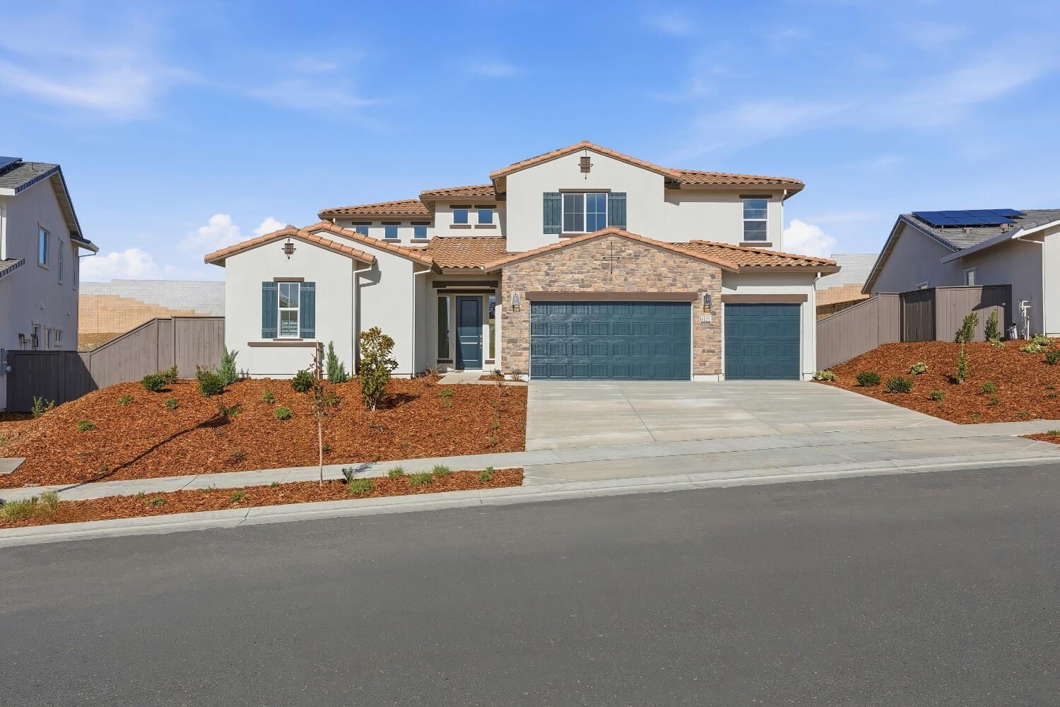 Property Photo: 4522 Dewey Oak Drive CA 95630