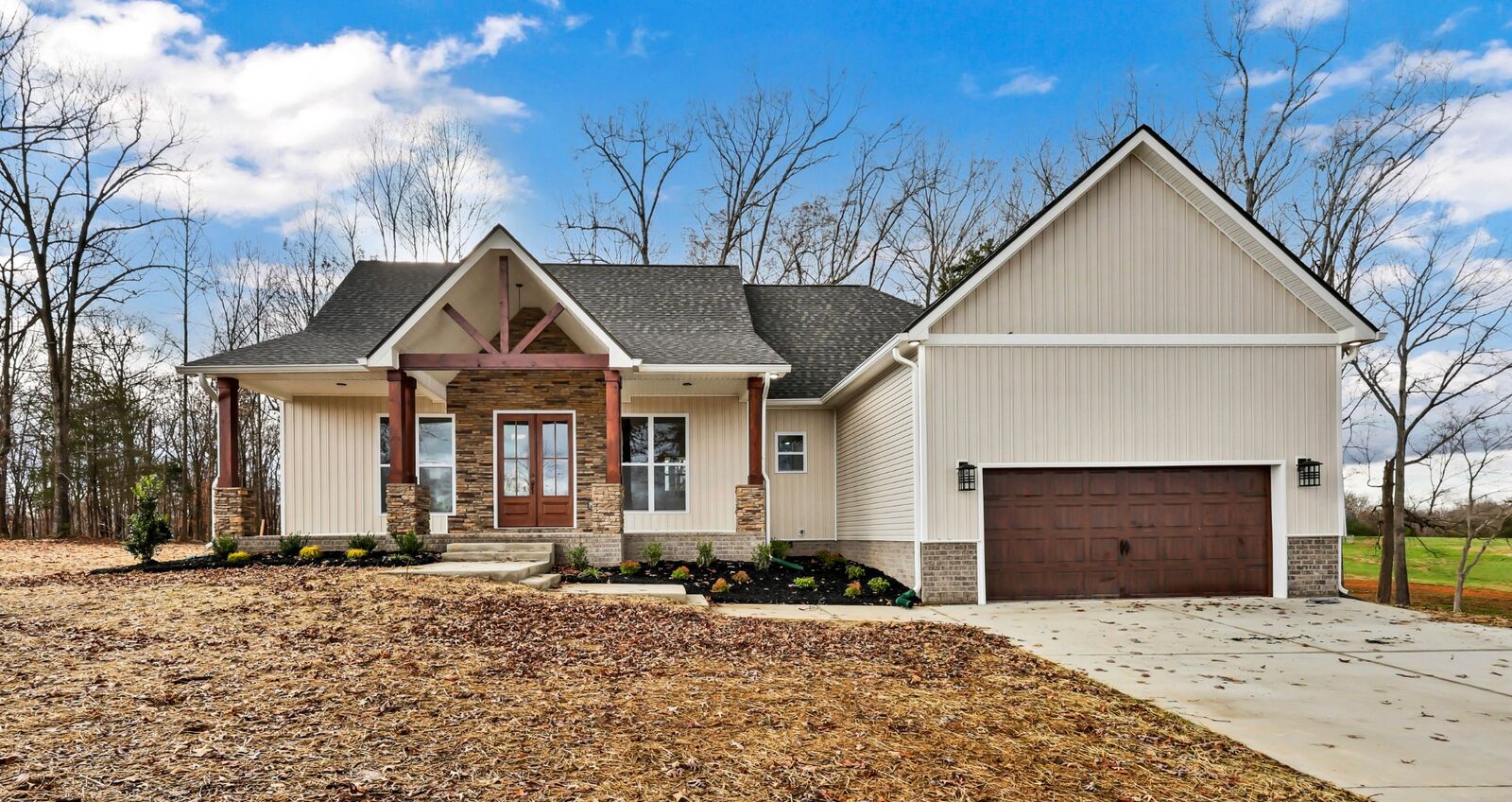 Property Photo: 2226 S Hinton Rd TN 37171