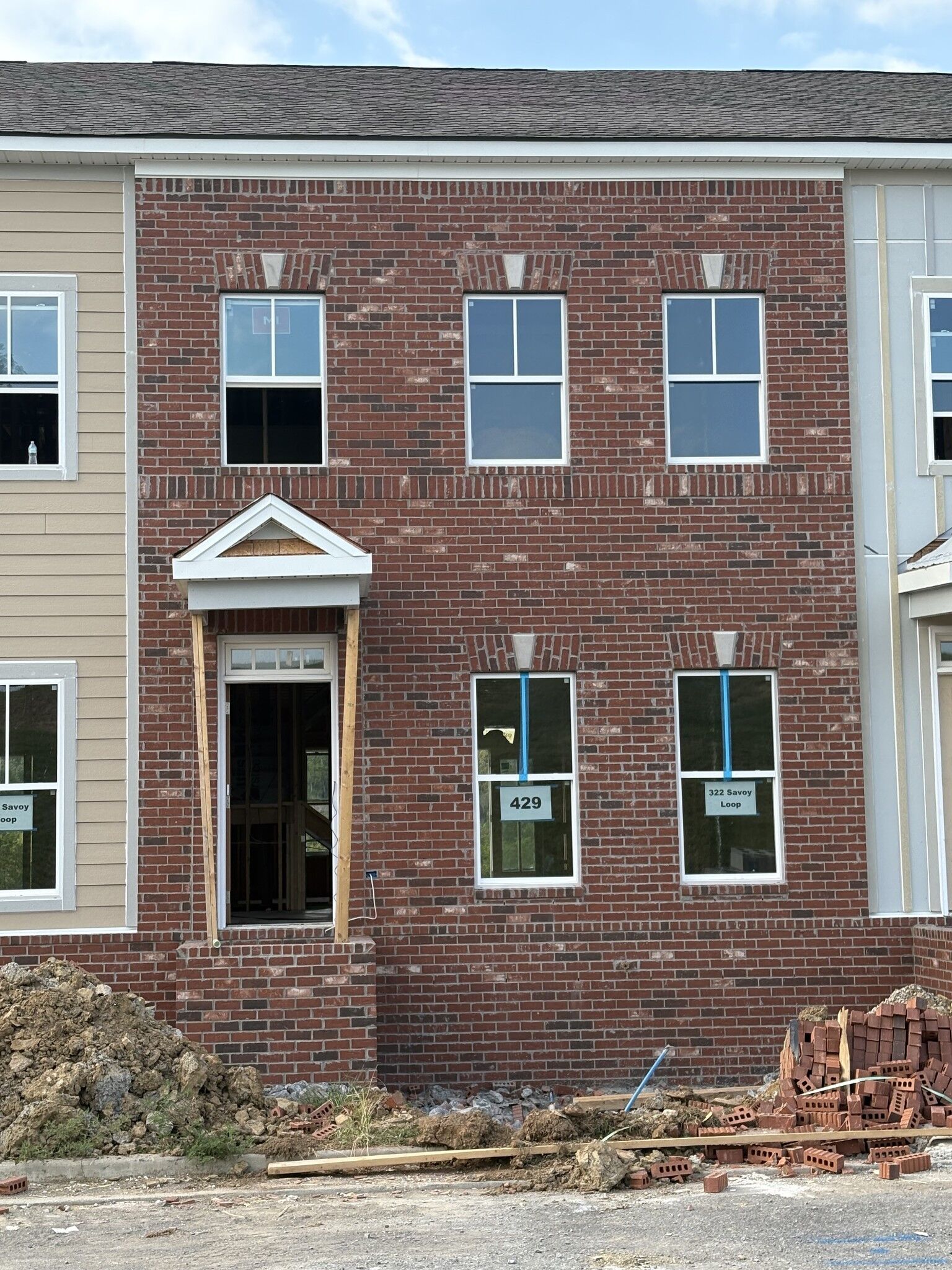 Property Photo:  322 Savoy Loop  TN 37135 