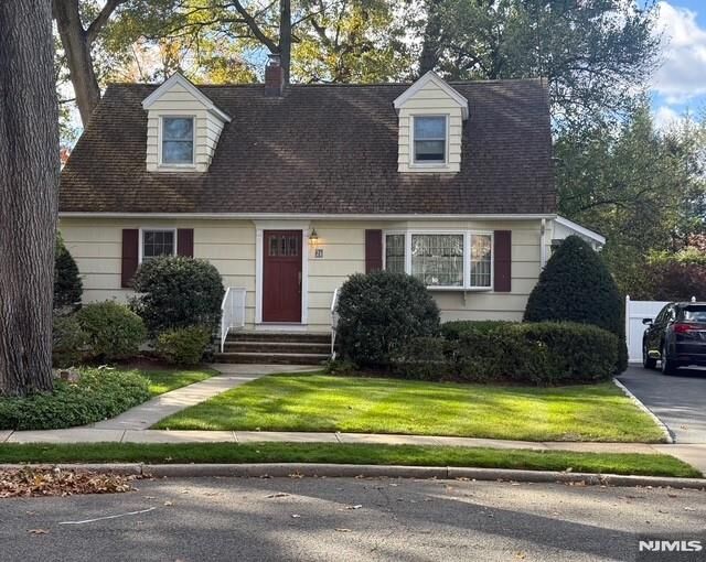 24 Summit Avenue  Waldwick NJ 07463 photo