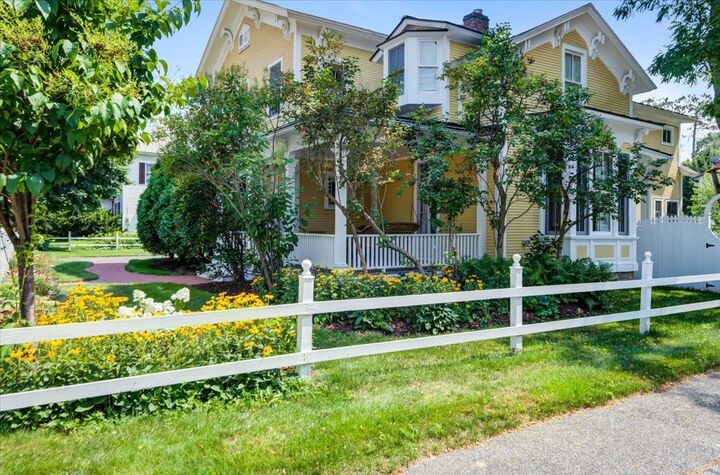 Property Photo:  29 Maple Street  VT 05452 