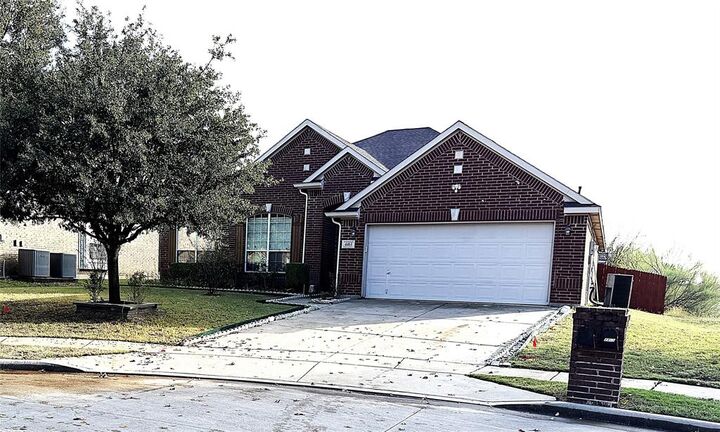 Property Photo:  4461 Corner Brook Lane  TX 76123 