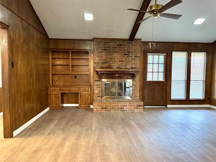 Property Photo:  1925 Glen Hill Drive  TX 75007 