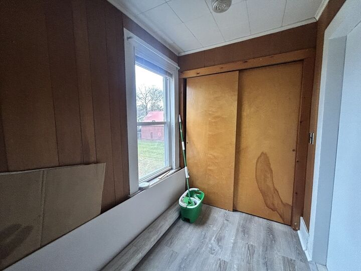 Property Photo: 17 Lincoln St 2 MA 01301