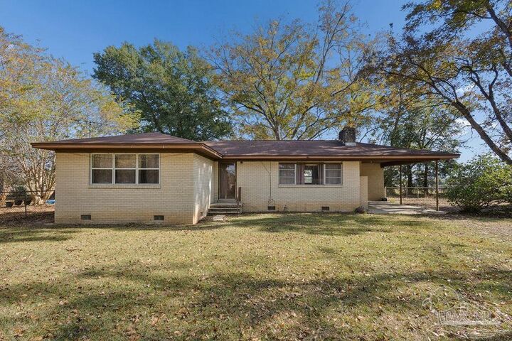 Property Photo: 11560 N Hwy 87 FL 32570