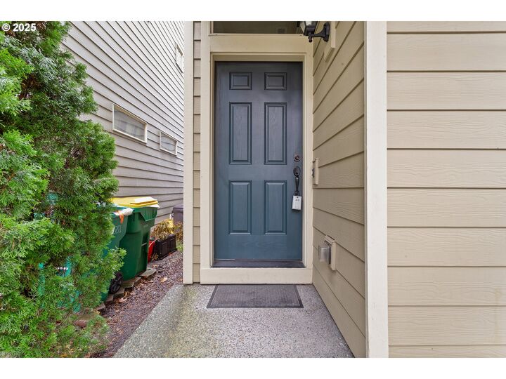 Property Photo: 17515 SW Vanguard Ln OR 97007