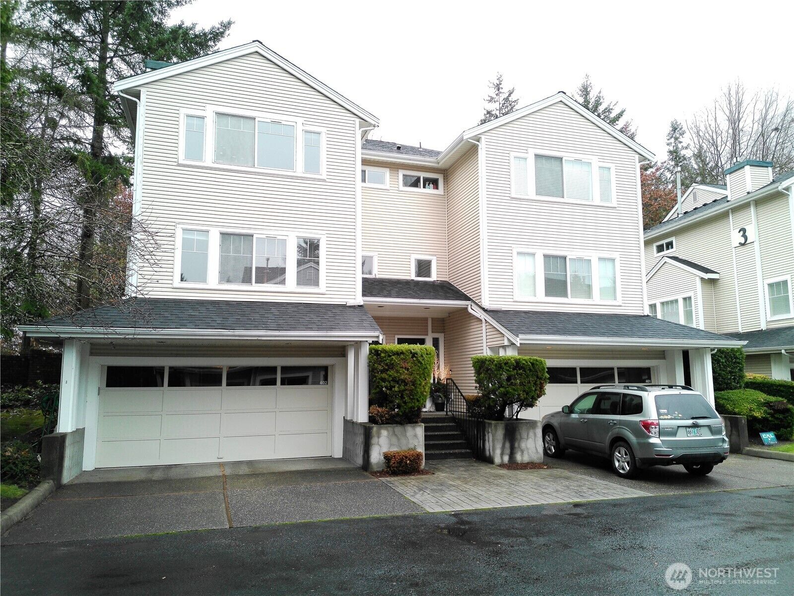 Property Photo: 4714 Fairwood Boulevard NE 402 WA 98422